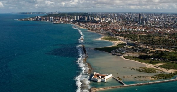 Vista aérea do Forte dos Reis Magos e da orla de Natal (RN). (Foto: Canindé Soares/UOL)